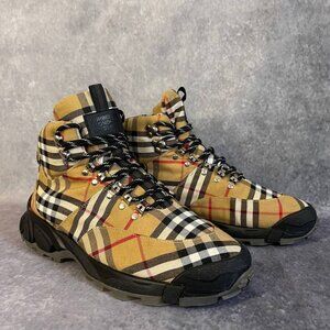 Burberry Boots